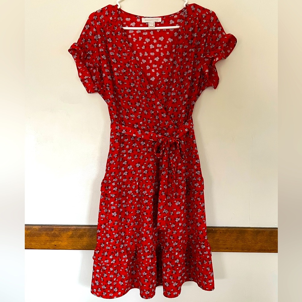 L Red Floral flowy dress